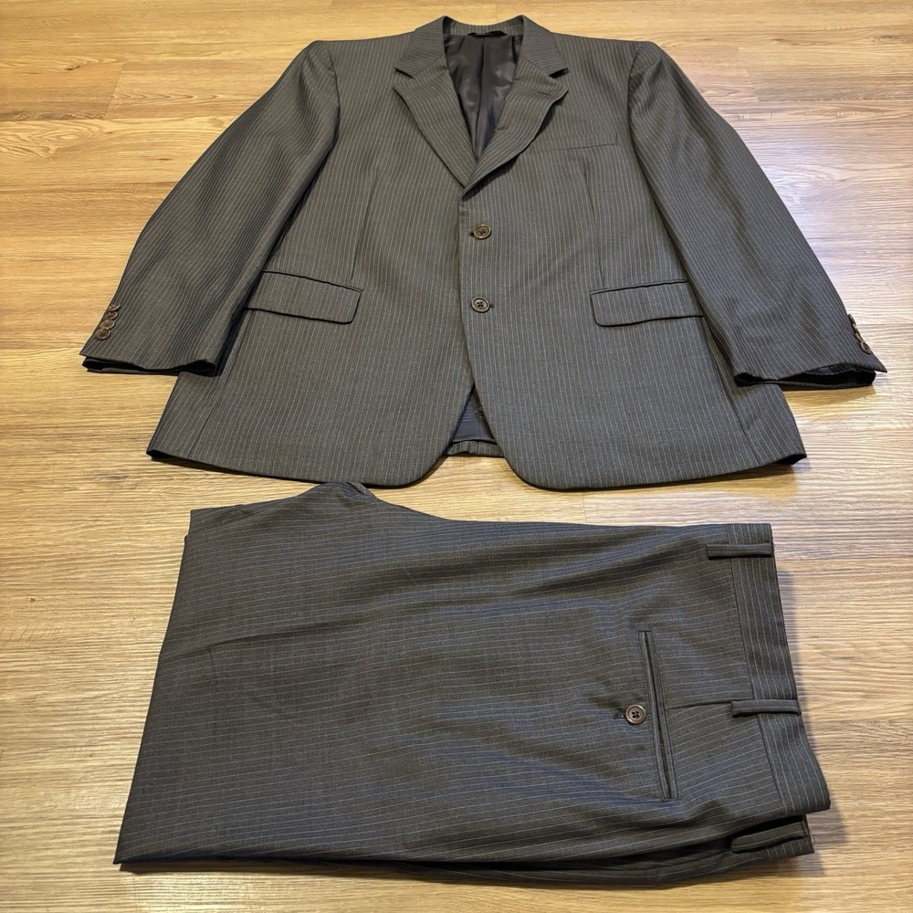 Brooks Brothers 1818 Madison Suit Mens 44R 39W Gray Pinstripe Wool VBC Italy